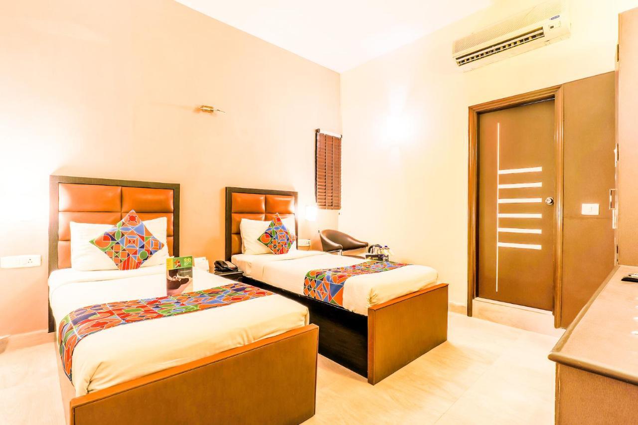 Fabhotel Conclave Boutique Нью-Дели Экстерьер фото
