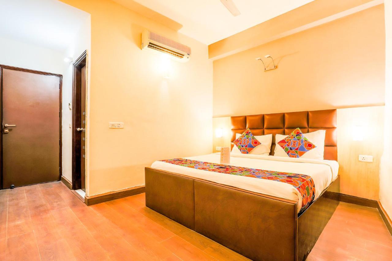 Fabhotel Conclave Boutique Нью-Дели Экстерьер фото