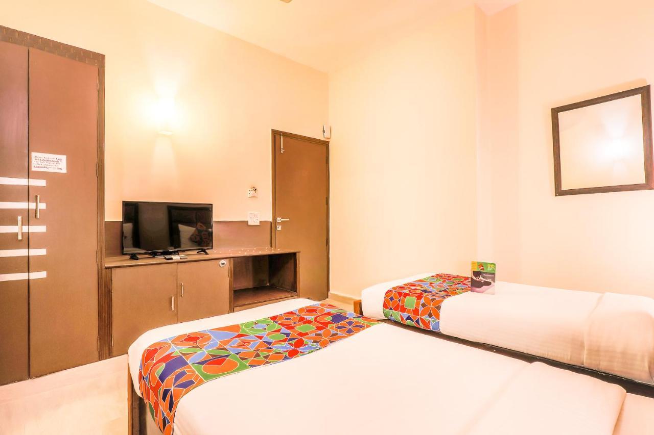 Fabhotel Conclave Boutique Нью-Дели Экстерьер фото