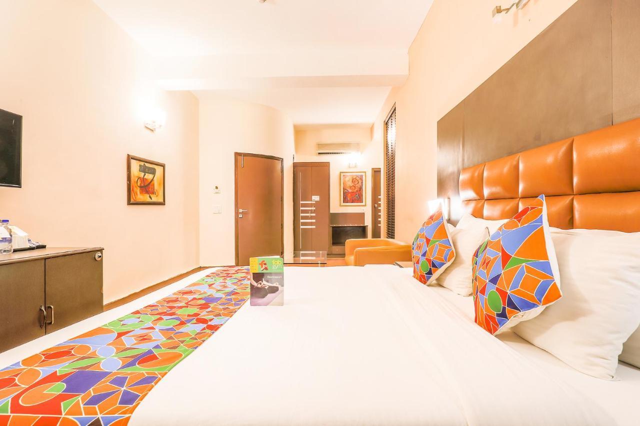 Fabhotel Conclave Boutique Нью-Дели Экстерьер фото