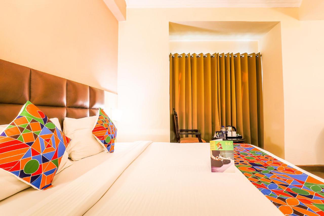 Fabhotel Conclave Boutique Нью-Дели Экстерьер фото