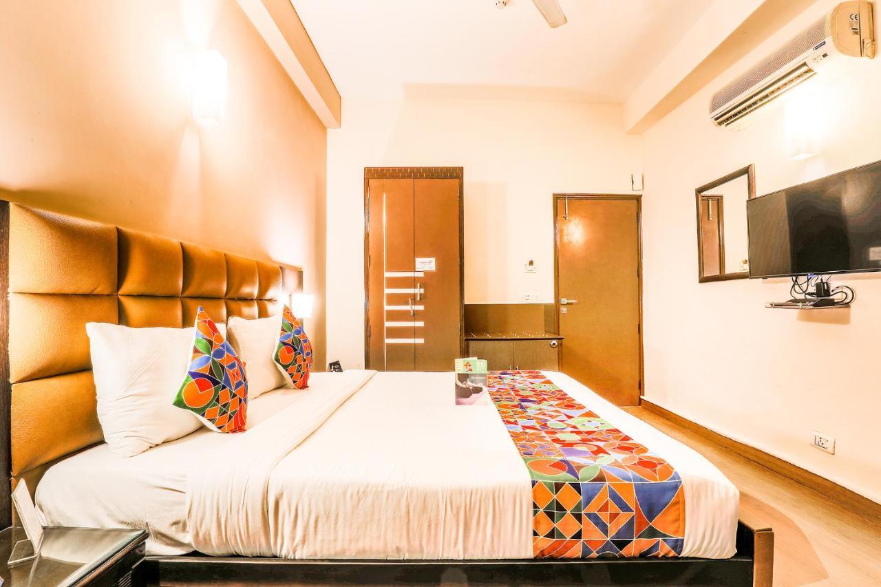 Fabhotel Conclave Boutique Нью-Дели Экстерьер фото