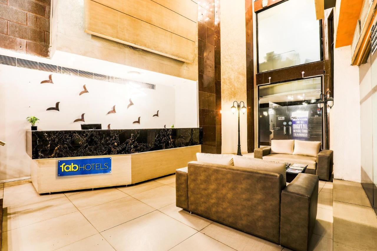 Fabhotel Conclave Boutique Нью-Дели Экстерьер фото